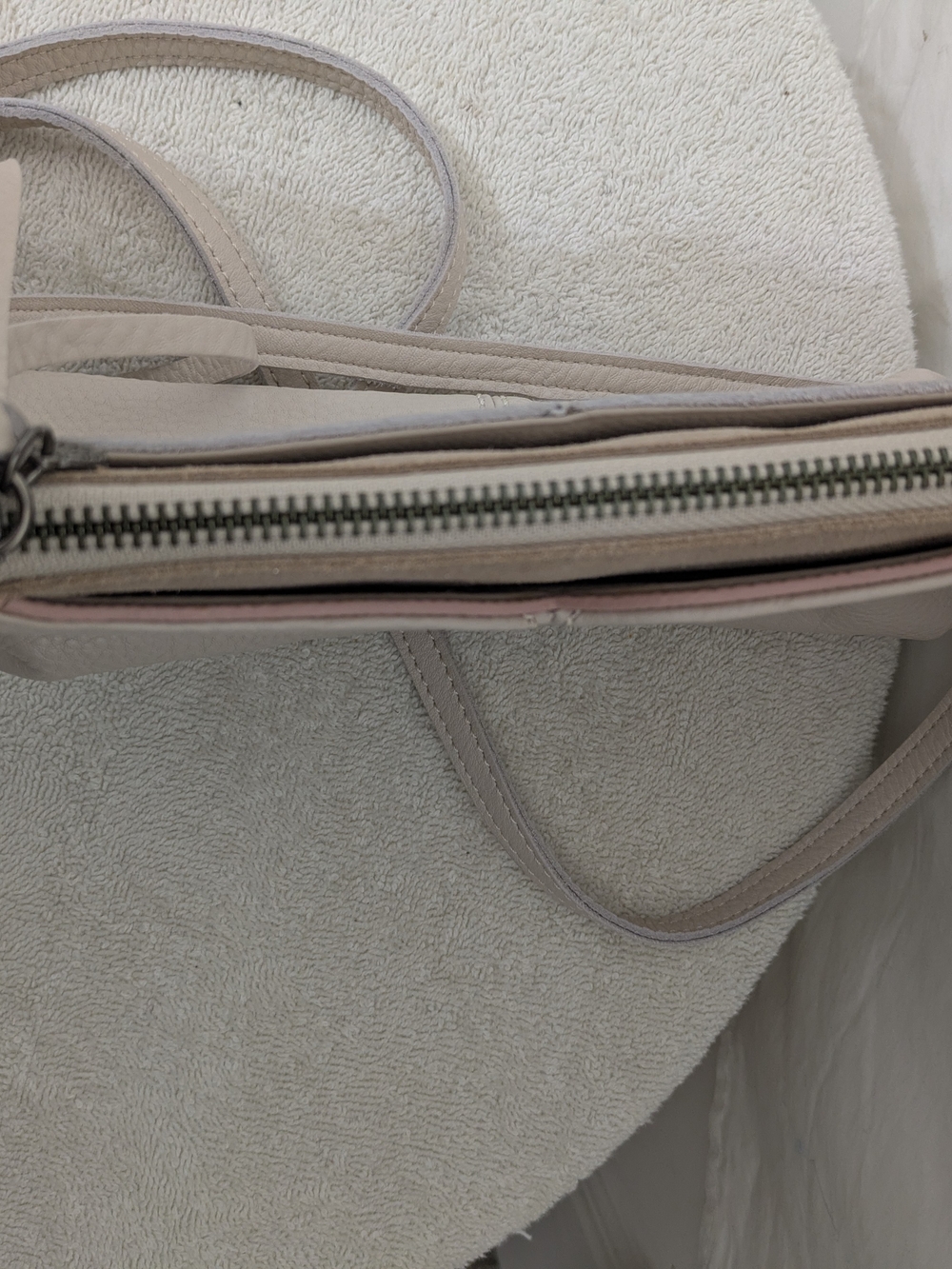 The Sak Silverlake Cream Crossbody Bag Studded Purse - Picture 5 of 9